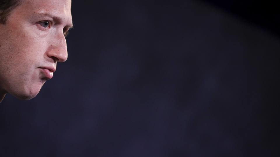Facebook CEO Mark Zuckerberg And News Corp CEO Robert Thomson Debut Facebook News