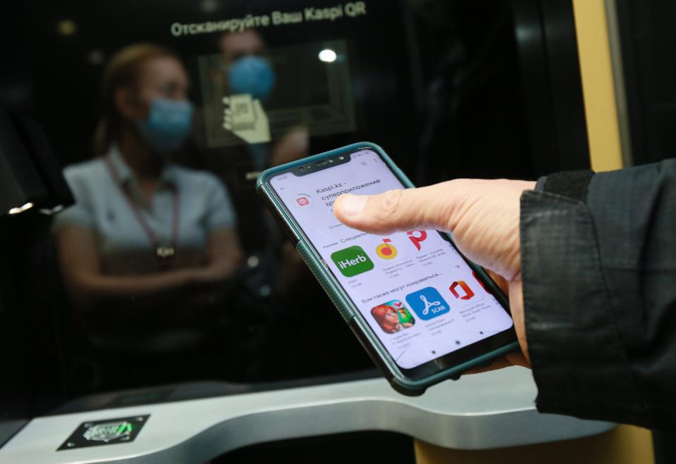 KAZAKHSTAN-INTERPRISES-BANKING