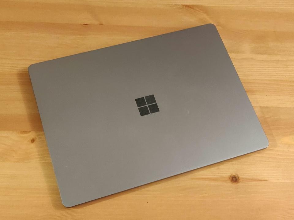 Microsoft Surface Laptop Go
