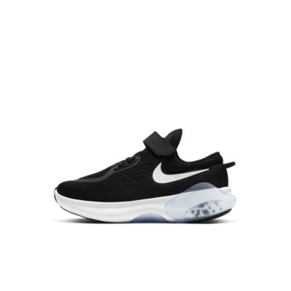 Nike Joyride Dual Run Little Kids’ Shoe in black and white.