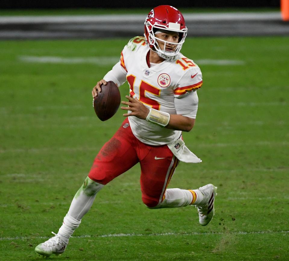 Patrick Mahomes and the Chiefs will face Tom Brady and the Bucs on Sunday.