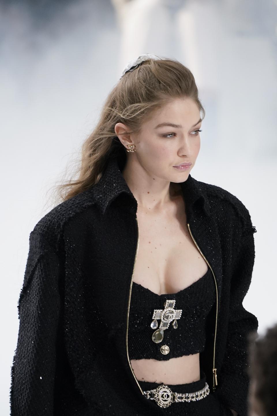 Chanel : Runway - Paris Fashion Week Womenswear Fall/Winter 2020/2021