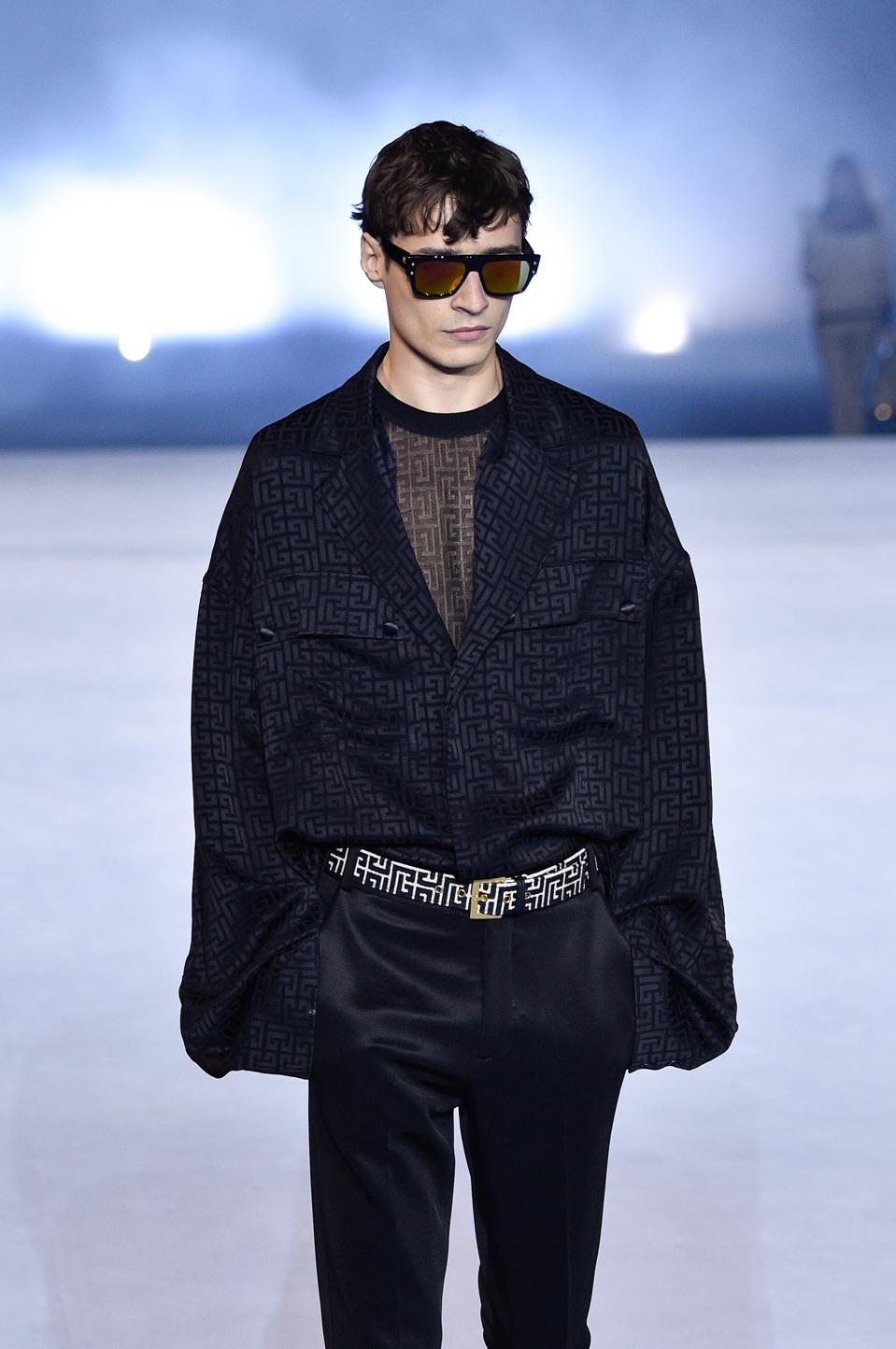 Balmain : Runway - Paris Fashion Week - Womenswear Spring Summer 2021