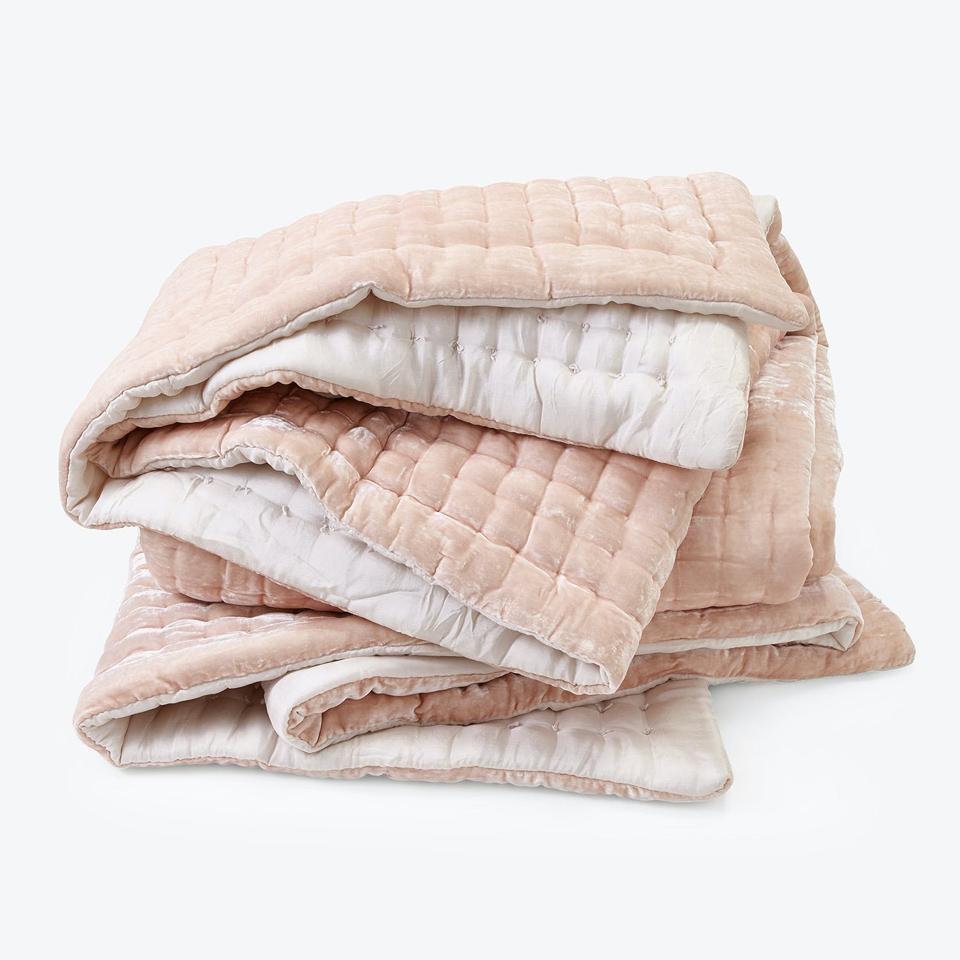 Luminous Velvet Quilt in Petal