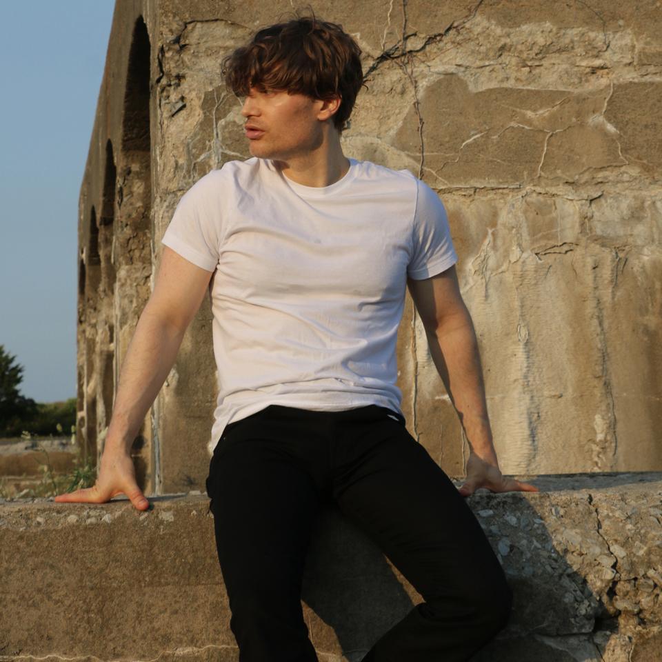 Chris Malinchak Releases Soulful And Euphoric “Pick You Up” Single