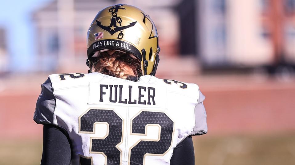 Sarah Fuller of the Vanderbilt Commodores.