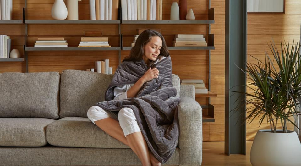 The 8 Best Weighted Blankets In 2020 Gravity, Bearaby and Brooklyn