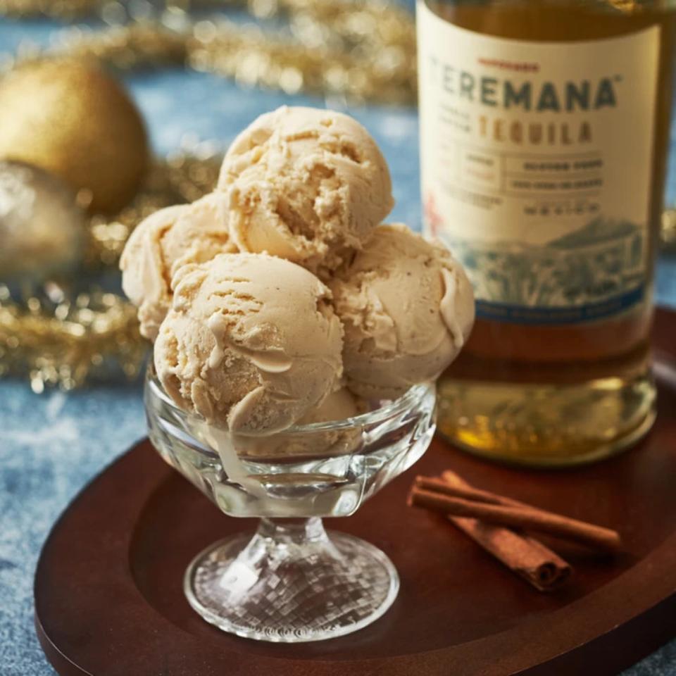 Dwayne The Rock Johnson Launches New Boozy Holiday Ice Cream With Salt Straw Dwayne The Rock Johnson Launches New Boozy Holiday Ice Cream With Salt Straw