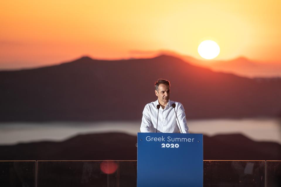 GREECE-SANTORINI-PM-COVID-19-TOURISM SEASON-START