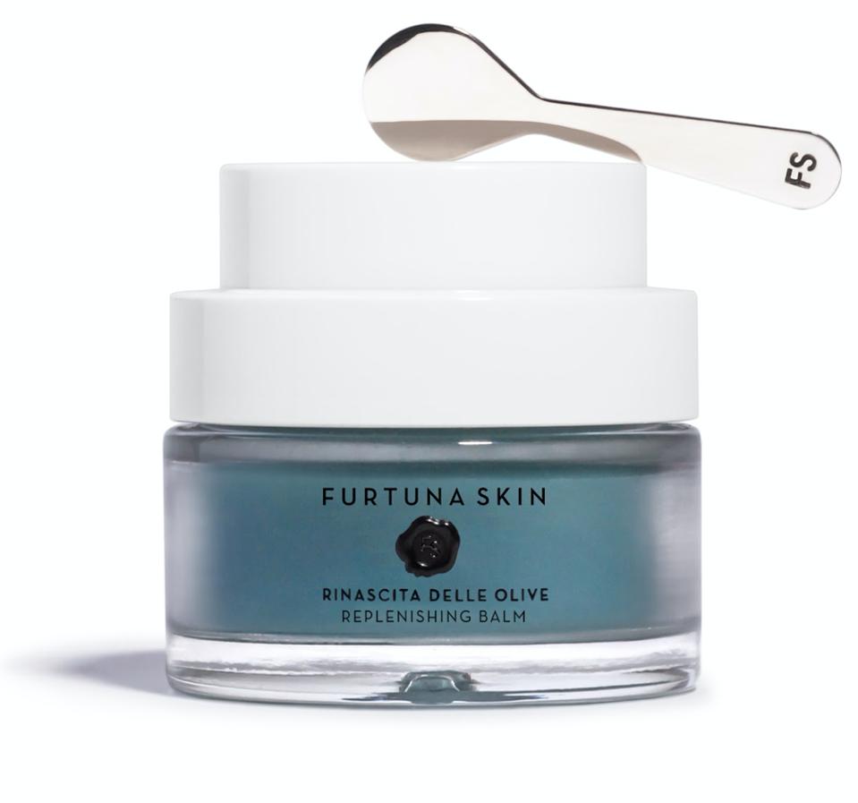 With Furtuna Skin’s Replenishing Balm, ancient medicinal flowers power the intensive soothing complex, resuscitating a depleted complexion and restoring skin’s radiant glow.