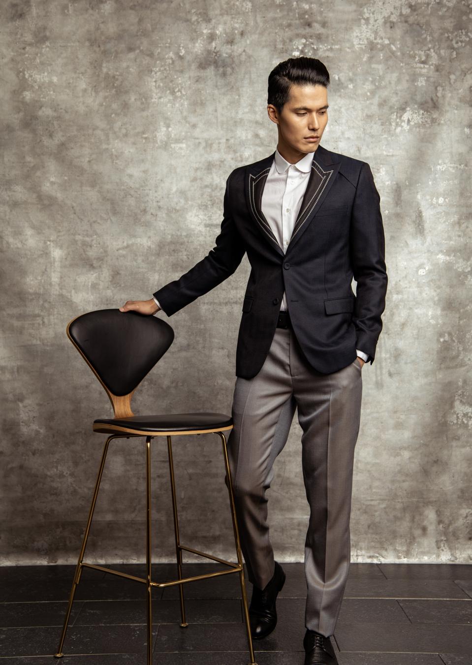 Dior Homme FW20 LK 13 Dior Men Navy Blue Mohair, Wool And Silk Twill Peak-Lapel Jacket $3,500 Similar Styles Available on Dior.com and select Dior boutiques nationwide 1 800 929 Dior Dior Men White Cotton Poplin Club Collar Shirt $590 Similar Styles Available on Dior.com and select Dior boutiques nationwide 1 800 929 Dior Dior Men Grey Mohair, Wool And Silk Dress Pants $1,050 Similar Styles Available on Dior.com and select Dior boutiques nationwide 1 800 929 Dior