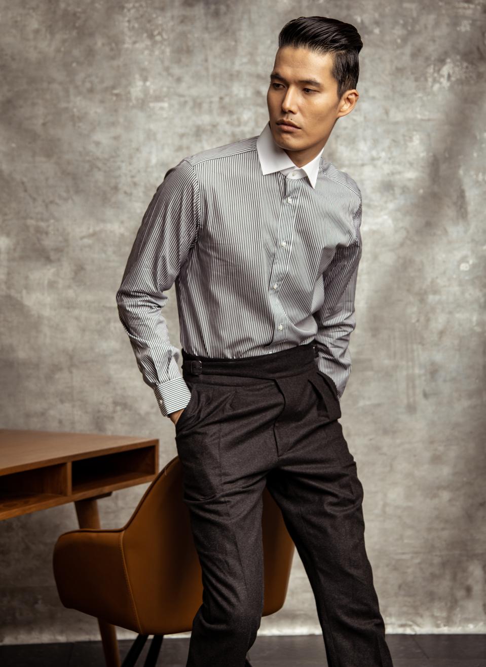 Ralph Lauren Purple Label is the ultimate expression of luxury for the modern gentleman. Refined suitings are hand-tailored from an exclusive selection of the world’s finest fabrics.