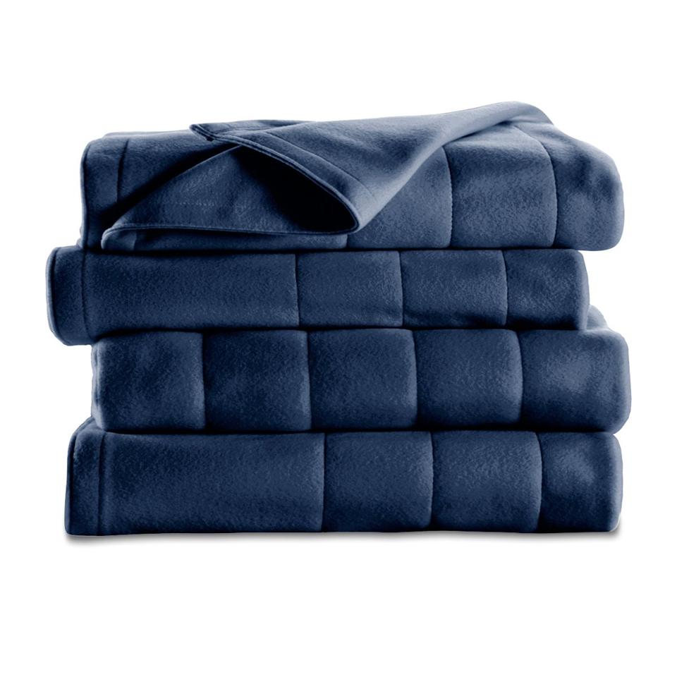 11 Of The Best Electric Blankets And Heated Throws To Keep You Cozy This Winter 11 Of The Best Electric Blankets And Heated Throws To Keep You Cozy This Winter