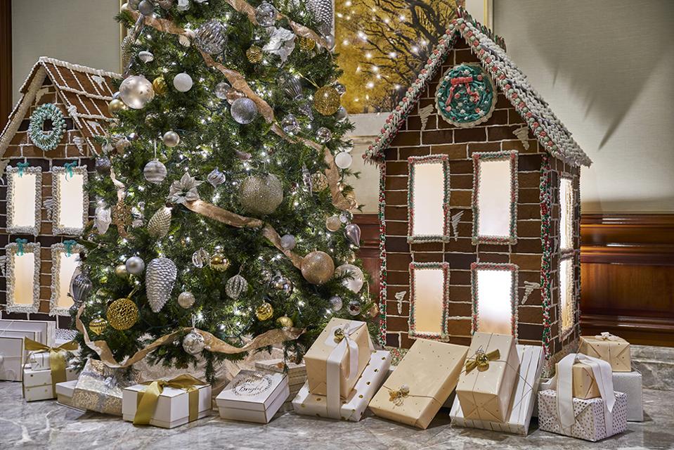 Gingerbread houses and tree