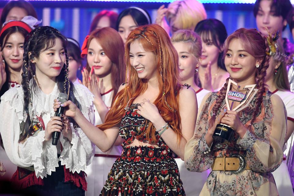 Bts Twice Got7 And Enhypen Notable Moves On This Week S World Songs Chart Internewscast Bts Twice Got7 And Enhypen Notable Moves On This Week S World Songs Chart Internewscast