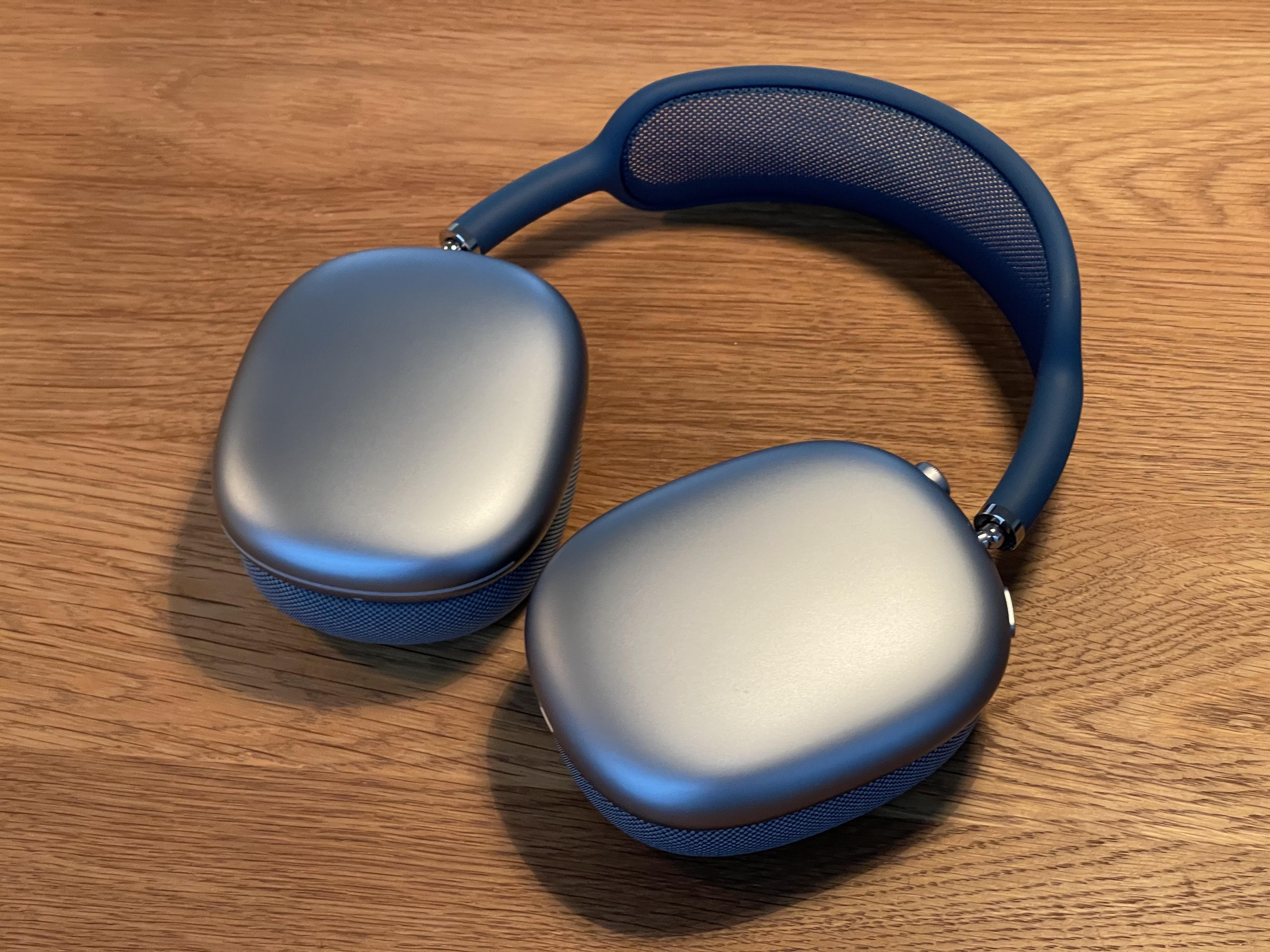 Apple Warning To AirPods Max Users With Critical Apple Music Update - Vimarsana News