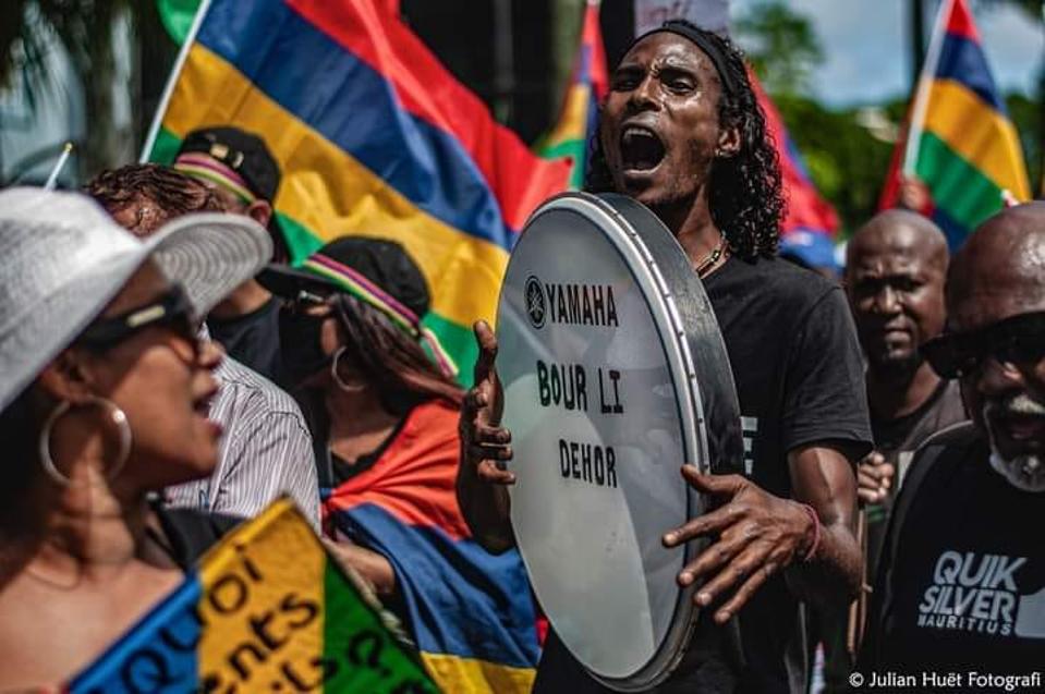 12 Sep 2020: Rezistans ek Alternativ were one of the organizers of the large, peaceful protest movement in Mahebourg on 12 September against how the oil spill was being handled