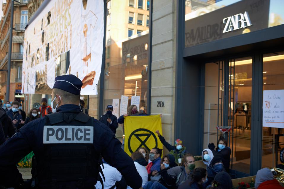 XR Action Against Fast Fashion In Toulouse