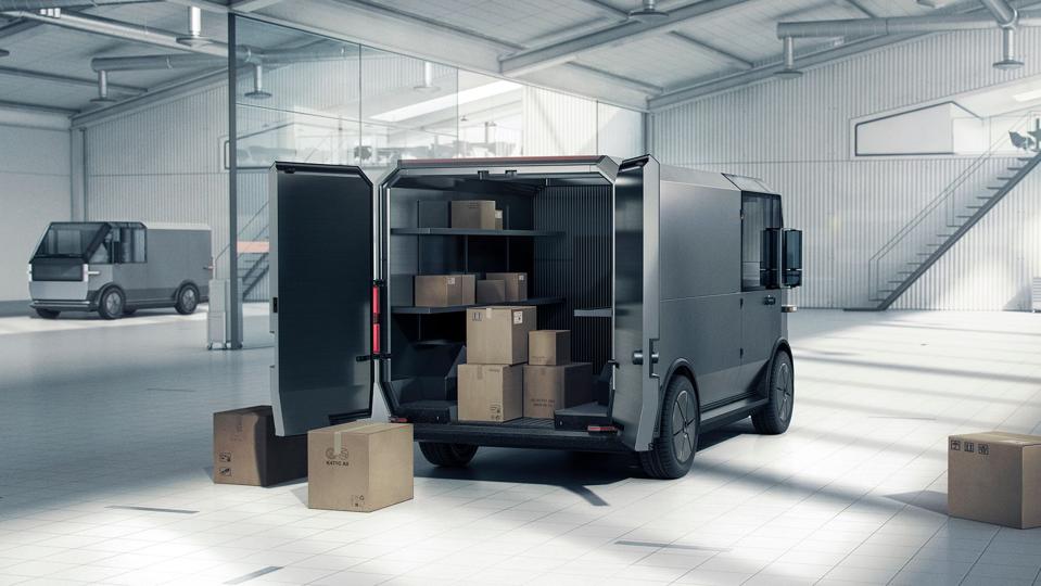 Canoo MPDV1 rear view with packages loaded.