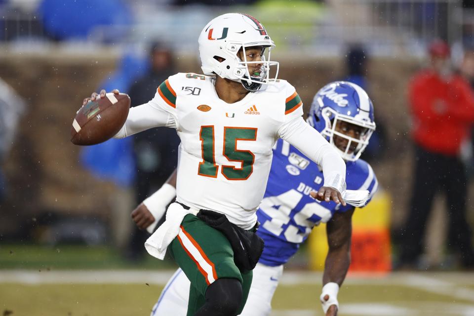 Quarterback Movement Highlights Busy Year In College Football S Transfer Portal
