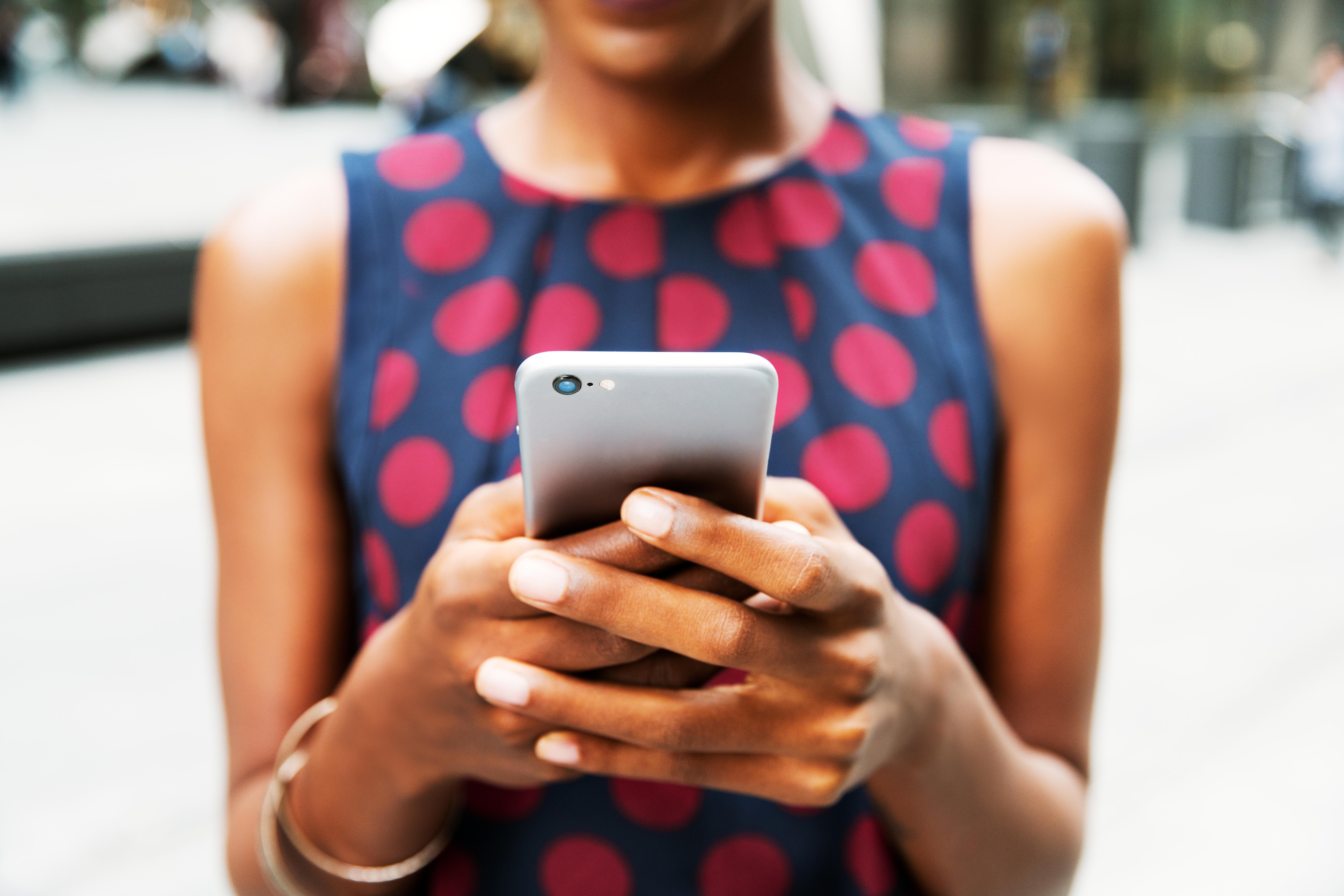 Save Your Customers Time And Money With SMS Customer Service - Vimarsana News