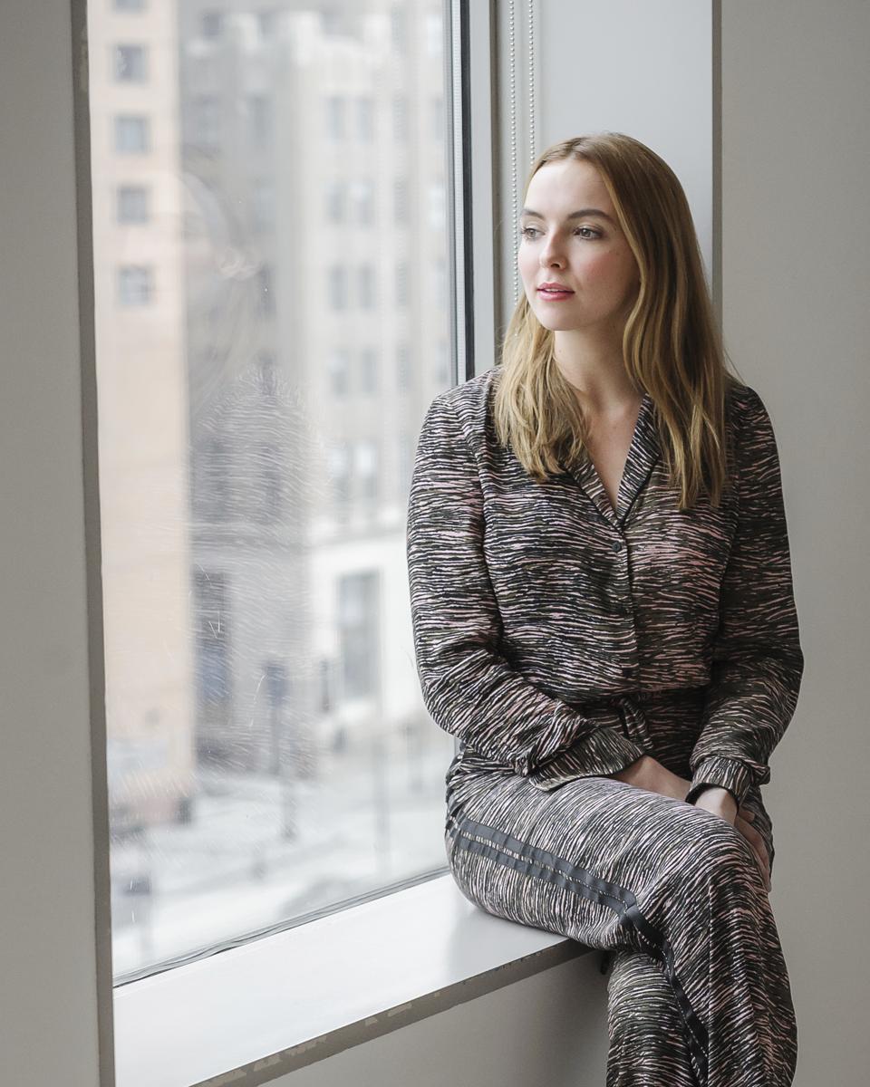 Emmy Award Winner Jodie Comer Starts The Year With Simple, Science