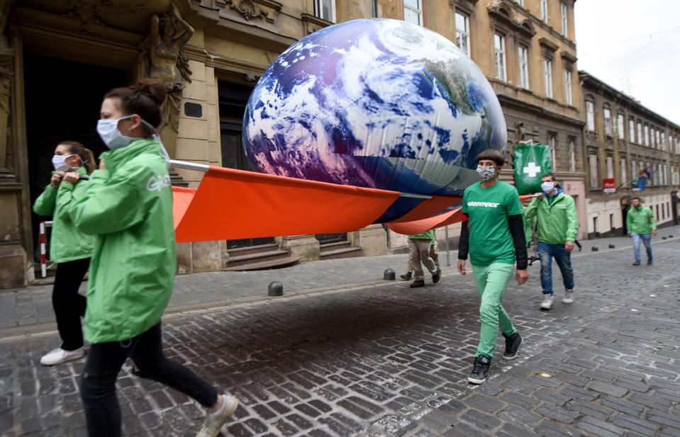 CROATIA-GREENPEACE-ENVIRONMENT-CLIMATE-DEMO