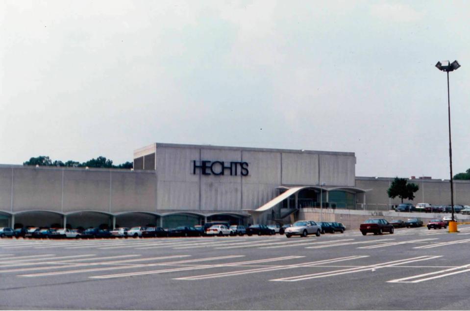 Macy S Store Closures How Four Different Locations Reflect Today S Retail Woes Macy S Store Closures How Four Different Locations Reflect Today S Retail Woes