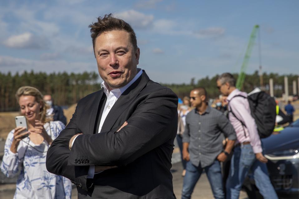 Elon Musk Is Now The Richest Person In The World Officially Surpassing Jeff Bezos Elon Musk Is Now The Richest Person In The World Officially Surpassing Jeff Bezos