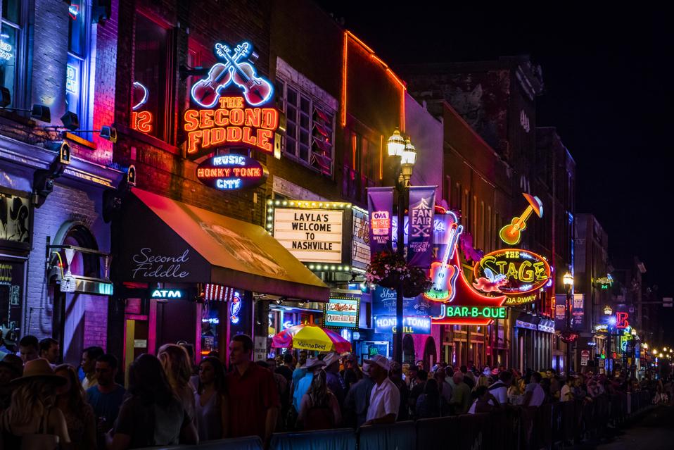 Neon signs on Lower Broadway (Nashville) at Night