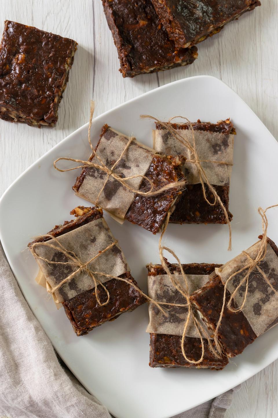 Keto Maple Pecan Granola Bars