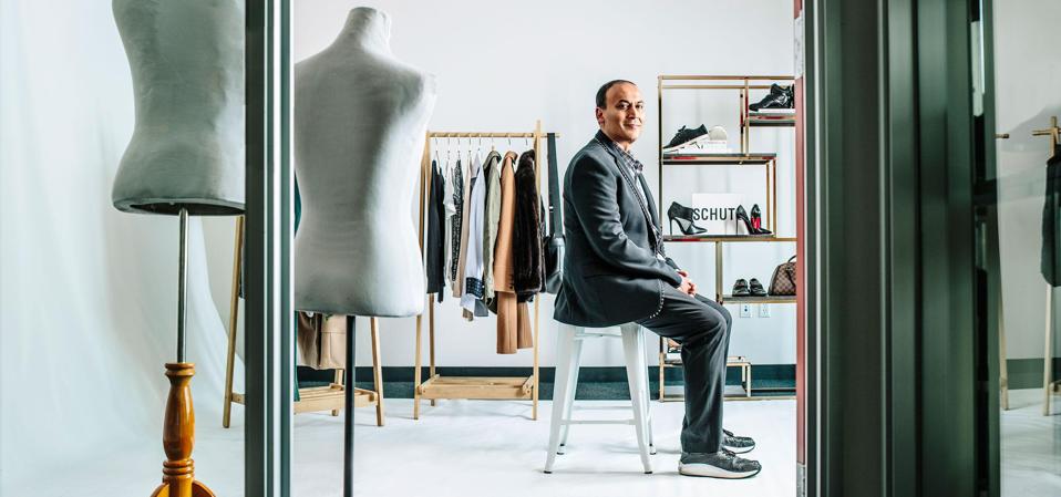 The shopping app, created in 2010 by former Silicon Valley engineer Manish Chandra, is making its public debut with 32 million active users it spent heavily to acquire.