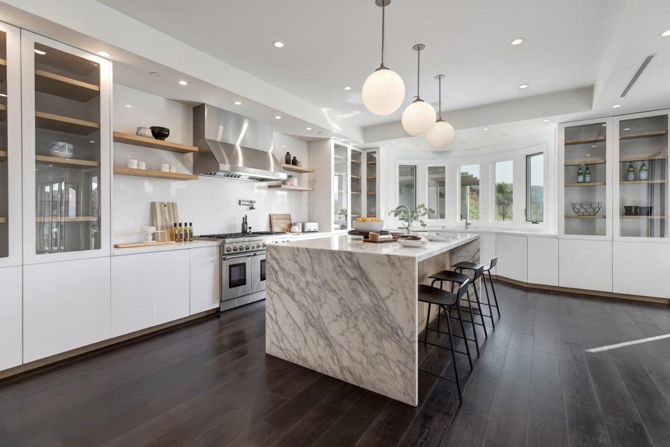 A center-island kitchen.