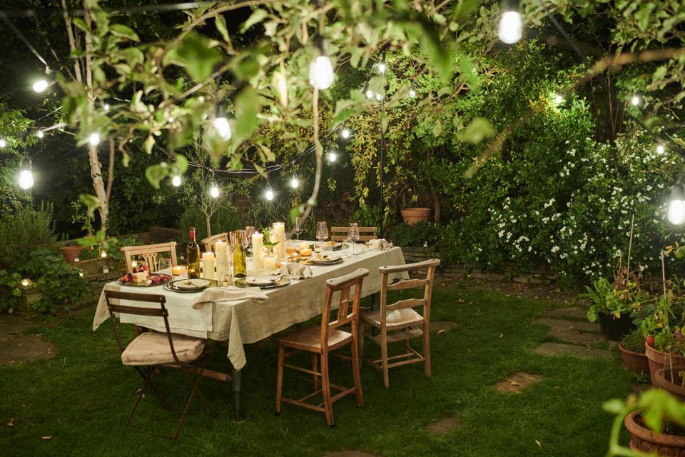 Still life of a dressed dining table set for six people