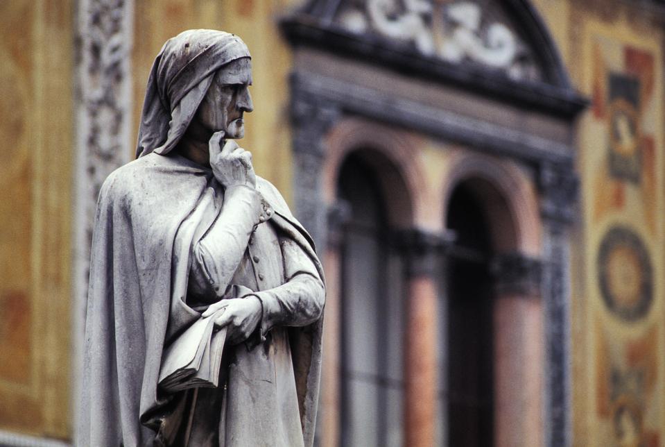Statue di Dante