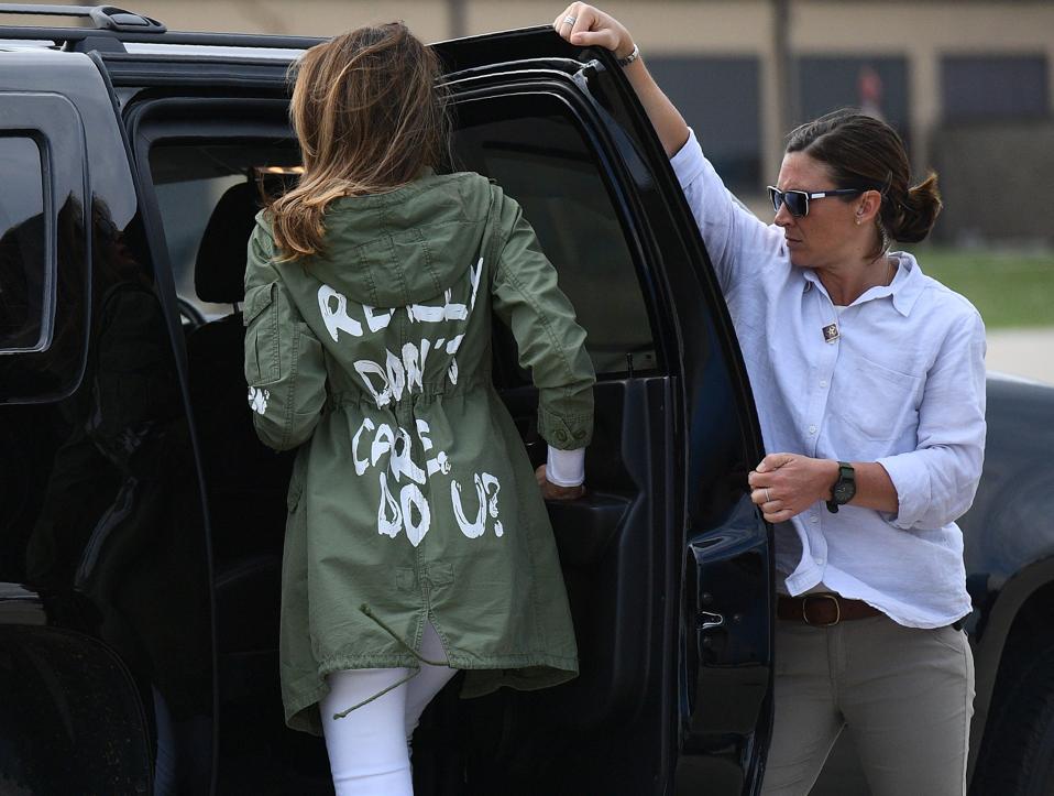 US-POLITICS-IMMIGRATION-MIGRANTS-MELANIA-JACKET