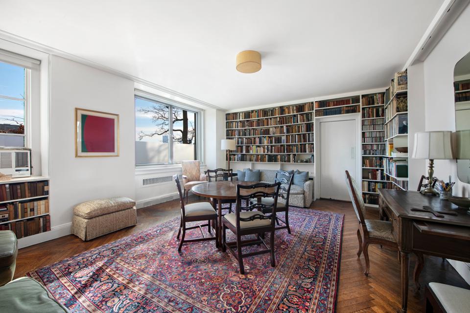 Grand Yorkville Apartment Offers FrontRow Seat To The East River