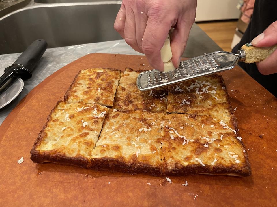 Making pizza with Emmy Squared on Zoom via Goldbelly.