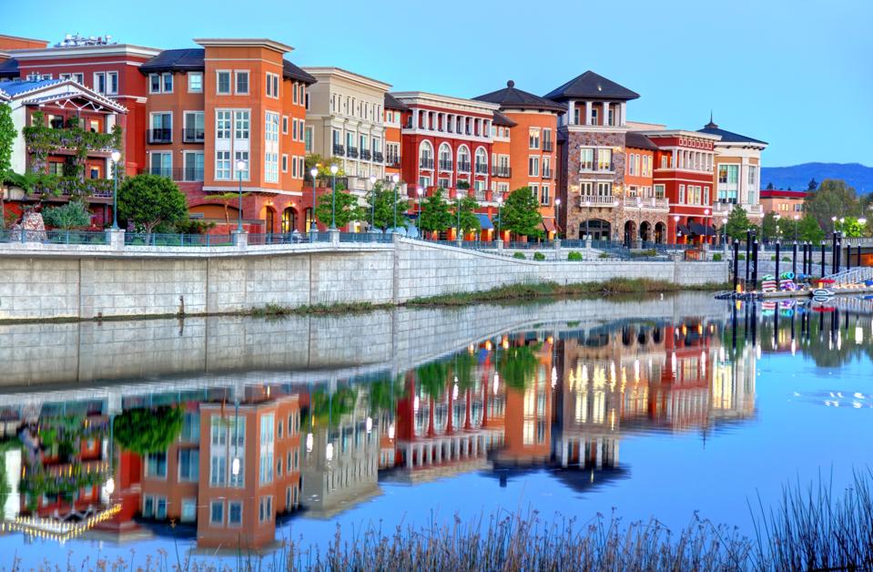 New Destination In Napa For Sparkling Wine Lovers