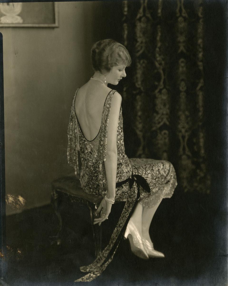 Edward Steichen. The actress Alden Gay wears a Chanel dress. Published in Vogue Paris on October 15, 1924
