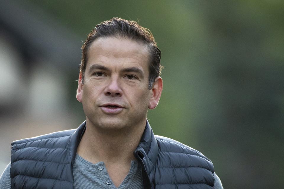 Lachlan Murdoch expresses confidence in Fox News