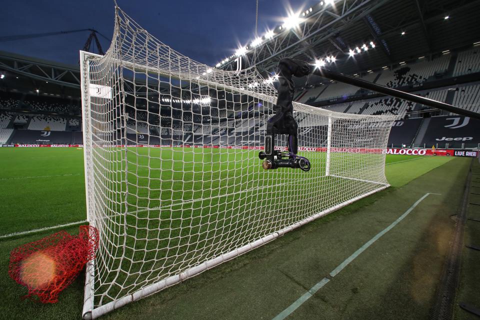 DAZN guida la corsa per i diritti di trasmettere la Serie A mentre l’accordo dei media con un sindacato che guida il CVC svanisce DAZN guida la corsa per i diritti di trasmettere la Serie A mentre l’accordo dei media con un sindacato che guida il CVC svanisce