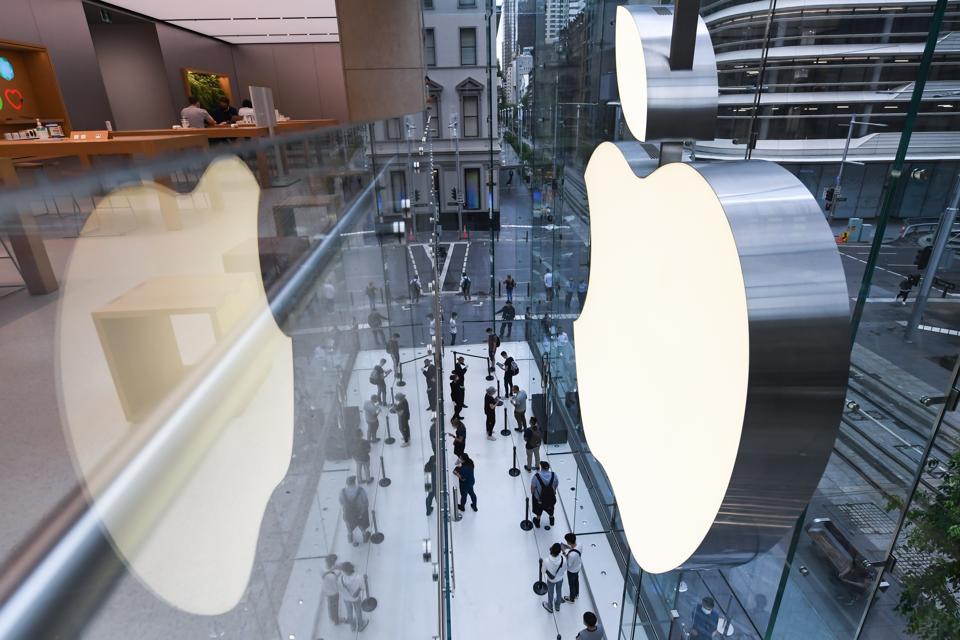 Il futuro oscuro di iPhone 12 Mini, la sorpresa in streaming di Siri, il fantastico aggiornamento di MacBook Pro Il futuro oscuro di iPhone 12 Mini, la sorpresa in streaming di Siri, il fantastico aggiornamento di MacBook Pro