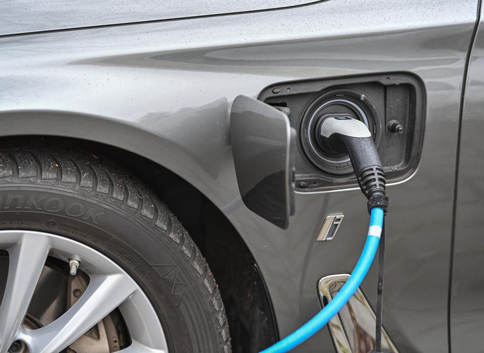 Electric vehicle