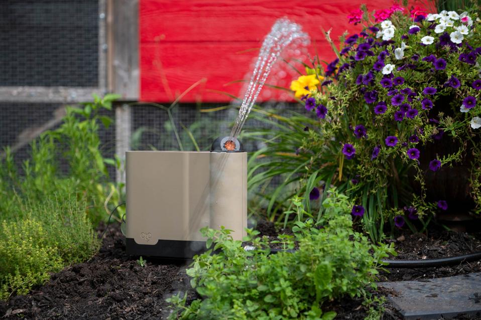 oto-lawn-smart-sprinkler-aimed-at-millennials-pressboltnews