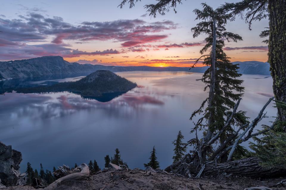 Crater Lake National Pçark in Oregon is seen here at sunset