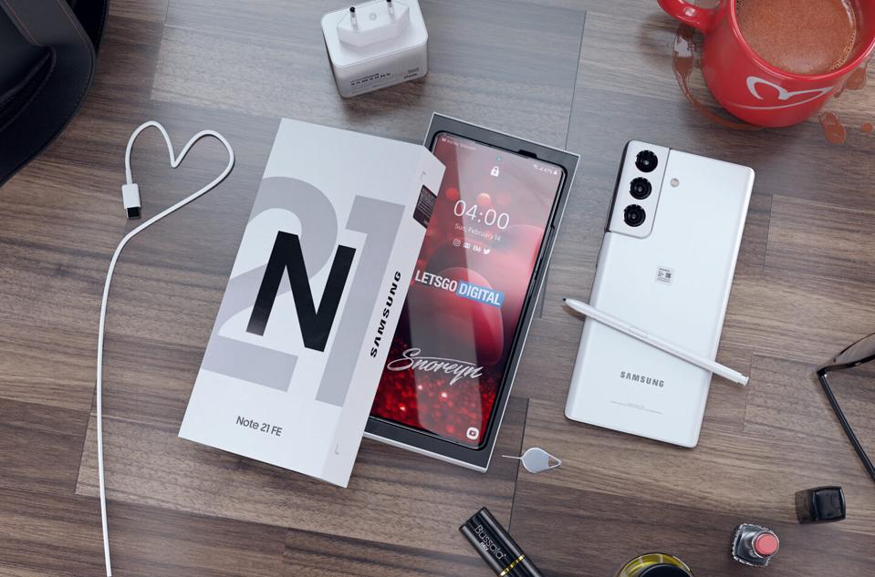 Samsung Galaxy Note 21 Fan Edition concept
