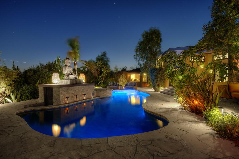 luxury swimming pool in hollywood hills at 6161 mulholland hwy