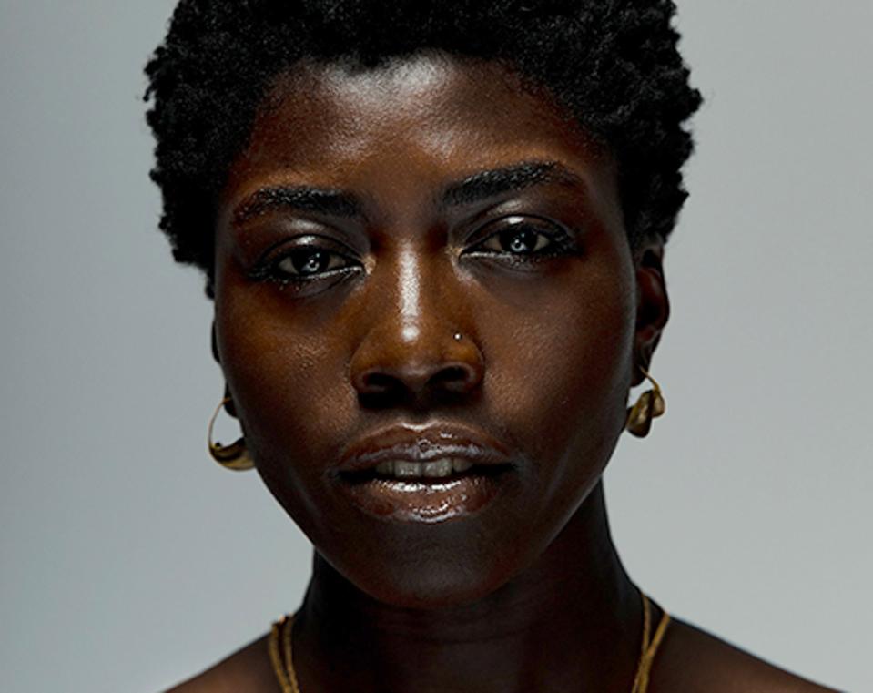 Imelda Bell is a African British Model based in Brooklyn. After growing up with severe eczema, she launched Lá Bel in 2020 with a goal of creating natural products that stray away from pharmaceutical ingredients