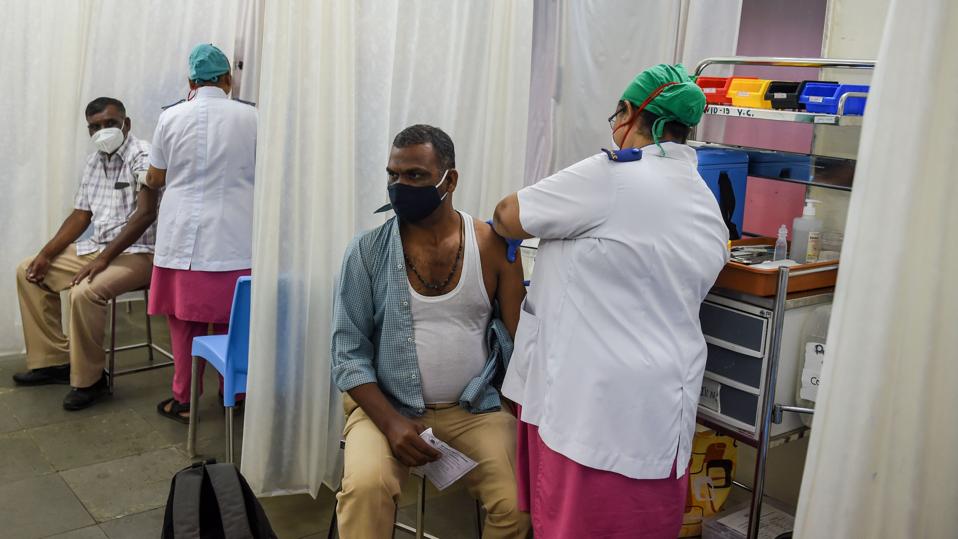 INDIA-HEALTH-VIRUS-VACCINE